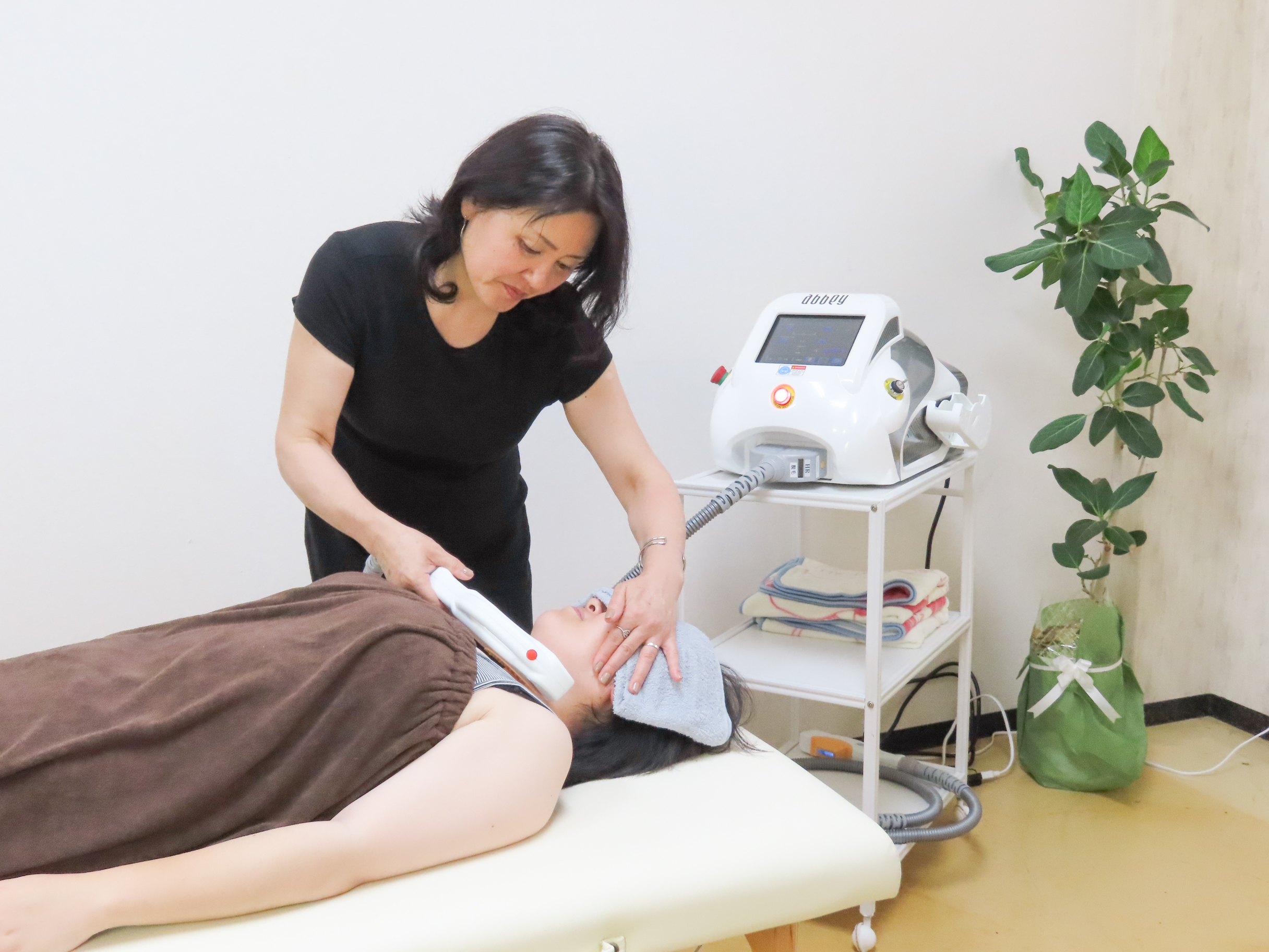 光エステ(フォト)one-shot(ワンショット) 徳島市の脱毛＆光エステサロン